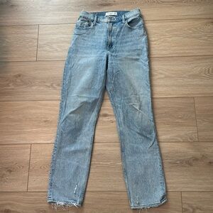 Abercrombie & Fitch 90’s straight curve love